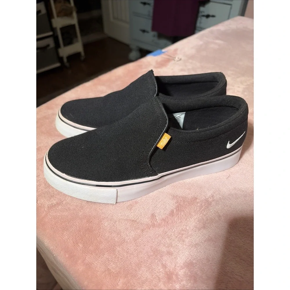Nike Women's/Girls Court Royale AC Slip-On Black White Canvas Shoes Sz 5